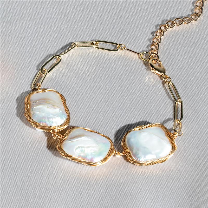 Golden Age Pearl Bracelet